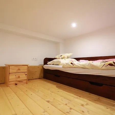 Vito Apartman Eger Buitenkant foto